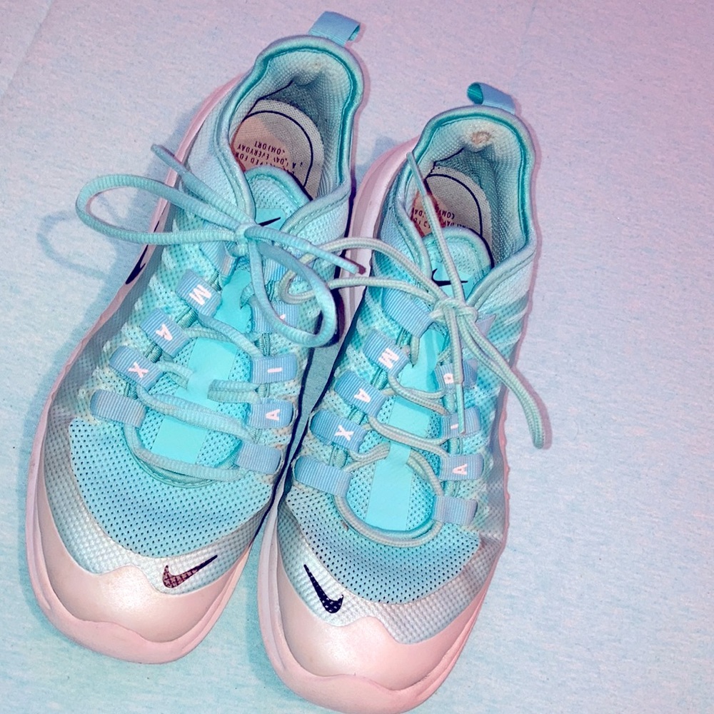 Nike shoes